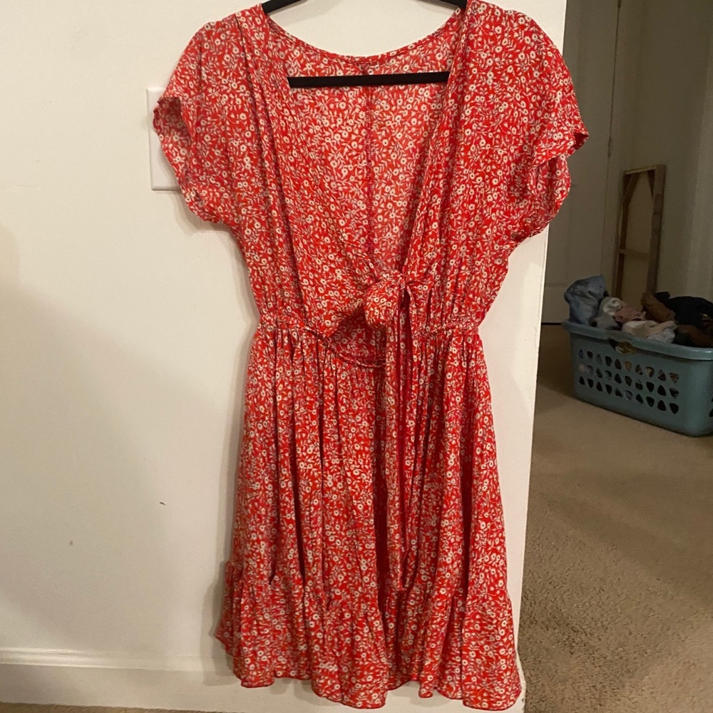 Red patterned dress-Tie in front